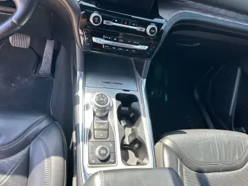 Explorer Platinum Plug-in-Hybrid 4x4 3.0 EcoBoos
