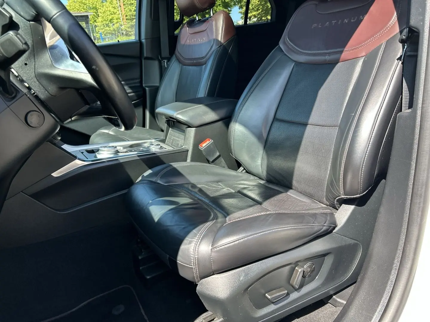 Explorer Platinum Plug-in-Hybrid 4x4 3.0 EcoBoos