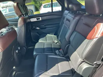 Explorer Platinum Plug-in-Hybrid 4x4 3.0 EcoBoos