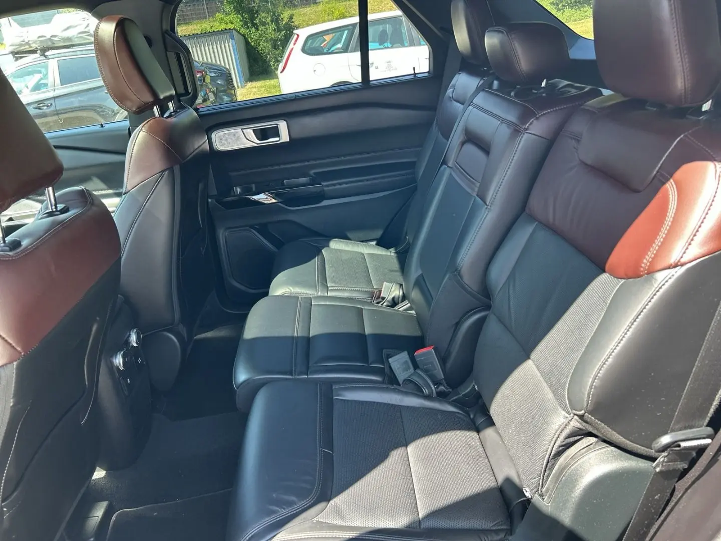 Explorer Platinum Plug-in-Hybrid 4x4 3.0 EcoBoos