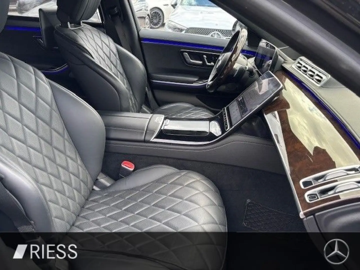 S350d 4M L AMG 4Seats Ventil/SoftClose/TV/360/HUD/Massage