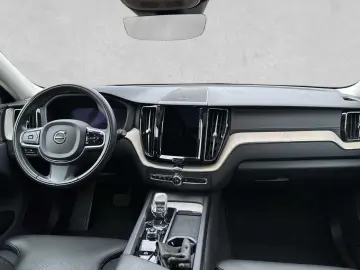 XC60 Plug-In-Hybrid T8 AWD Recharge Geartronic I