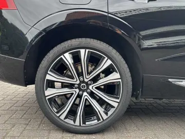 XC60 Plug-In-Hybrid T8 AWD Recharge Geartronic I