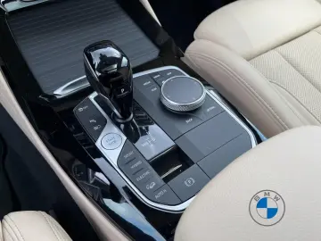 X3 xDrive30e 19
