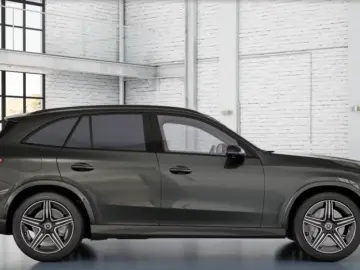 Mercedes-Benz GLC 200 4M AMG+NIGHT+PANO+360+LED