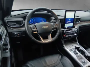 Explorer CTW Platinum Plug-in-Hybrid 4x4 3.0 Eco