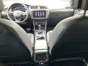 Tiguan R 4Motion 2.0 TSI HUD AHK Akrapovic Panod