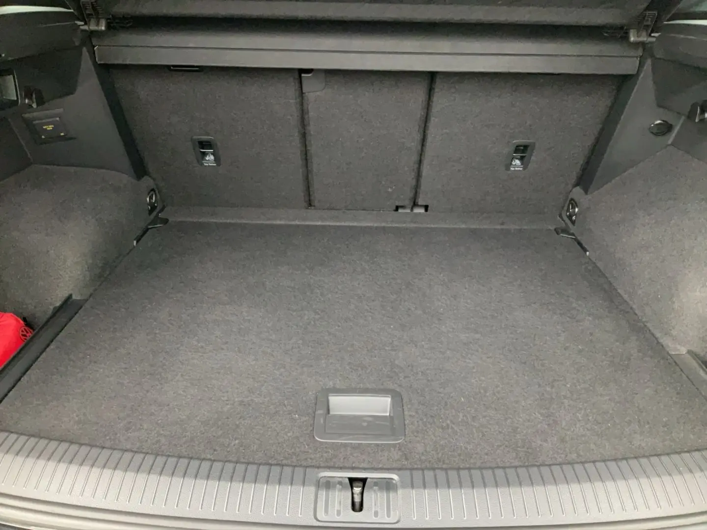 Tiguan R 4Motion 2.0 TSI HUD AHK Akrapovic Panod