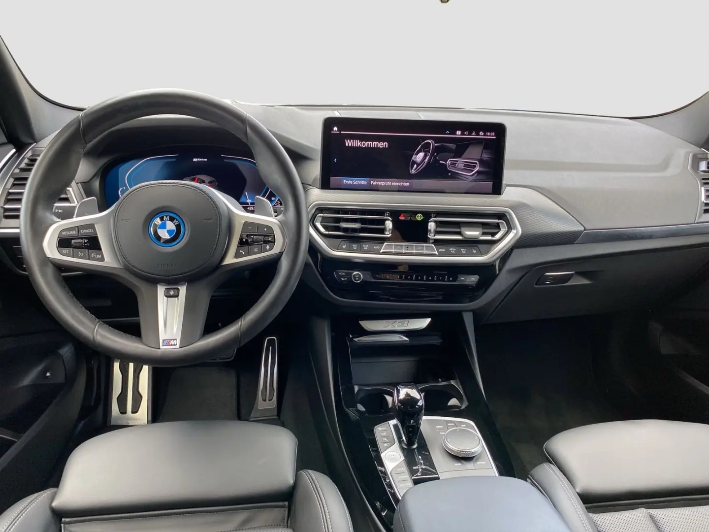 X3 xDrive 30e (M-Sport Navi AHK HUD Leder WLAN)