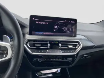 X3 xDrive 30e (M-Sport Navi AHK HUD Leder WLAN)