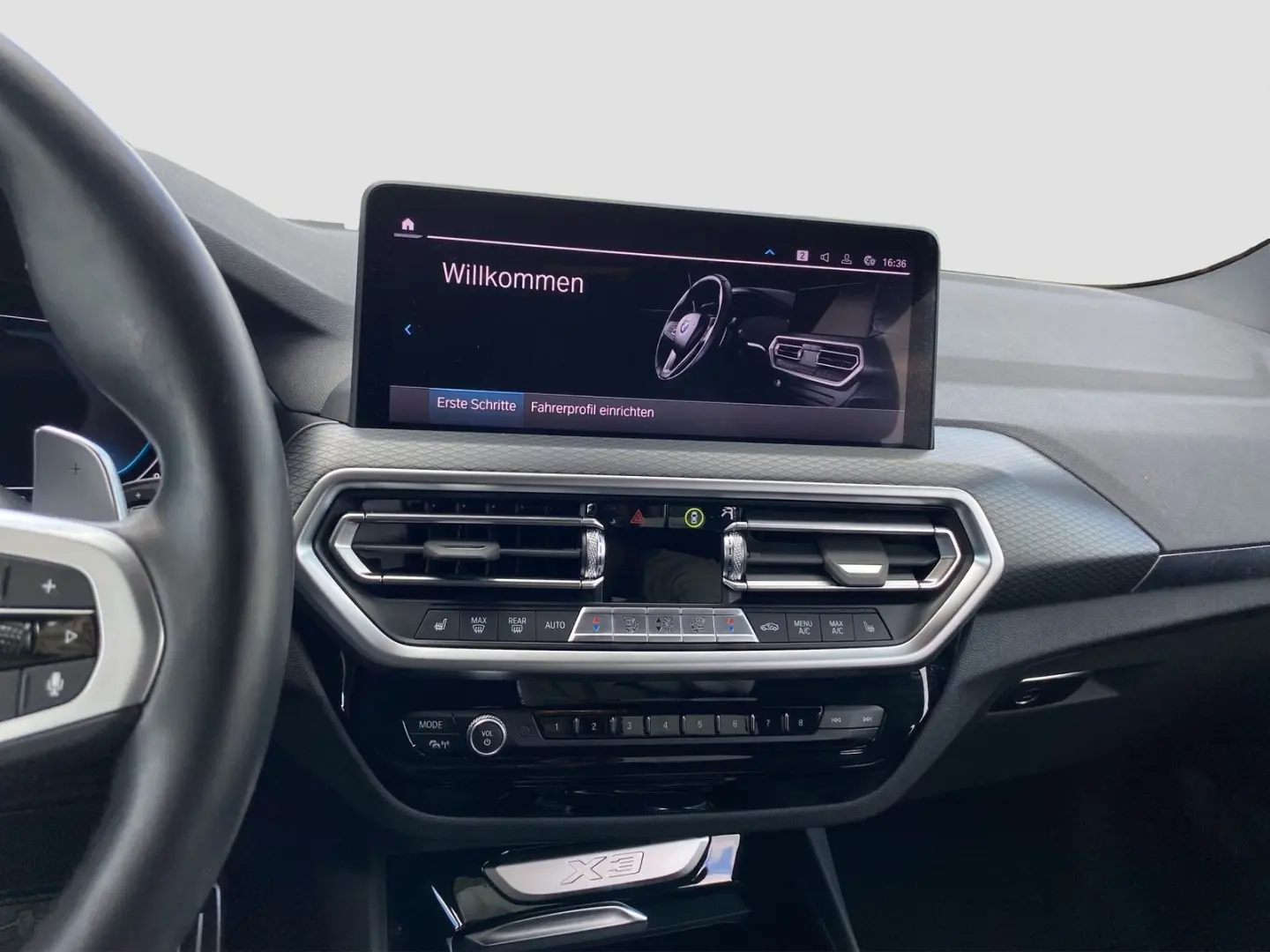 X3 xDrive 30e (M-Sport Navi AHK HUD Leder WLAN)