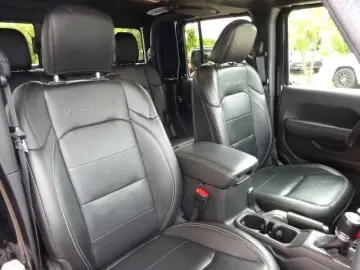 Gladiator 264PS Autm. Overland 4WD ACC DualTop