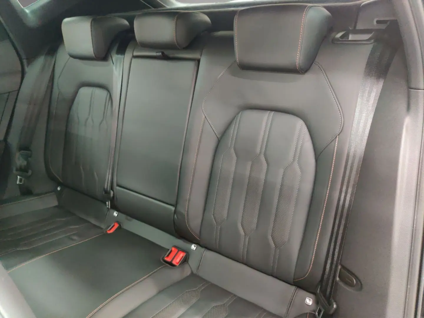 Formentor VZ5 Sportschalensitze/Leder/Panodach