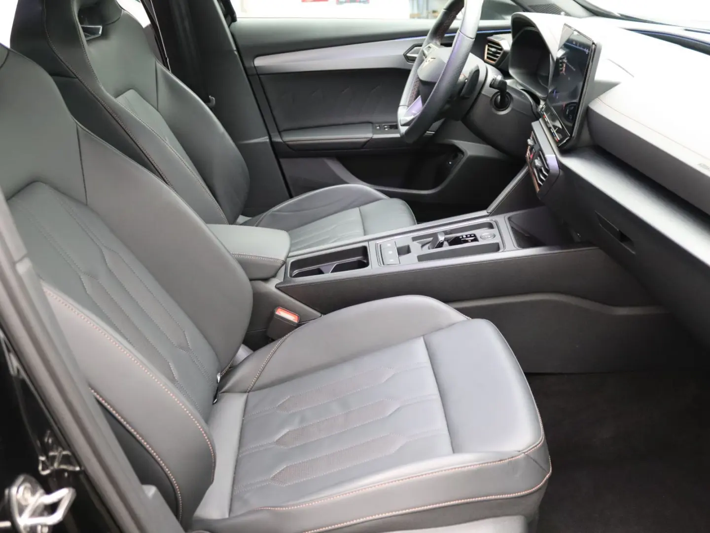 Formentor VZ5 2.5 TSI 4Drive DSG / Pano, Matrix