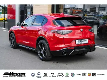 Stelvio Competizione 2.0 Turbo AT8 Q4 HARMAN-KAR