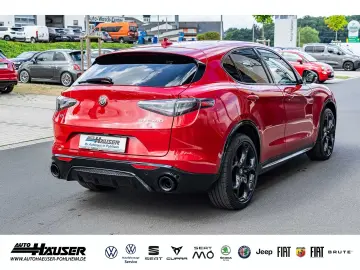 Stelvio Competizione 2.0 Turbo AT8 Q4 HARMAN-KAR