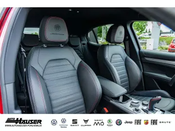 Stelvio Competizione 2.0 Turbo AT8 Q4 HARMAN-KAR
