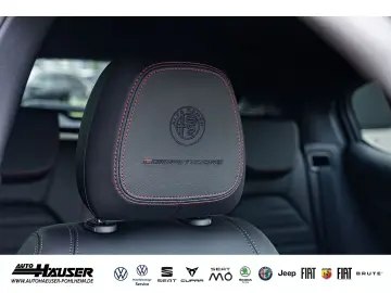 Stelvio Competizione 2.0 Turbo AT8 Q4 HARMAN-KAR