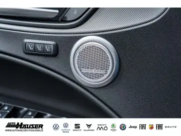 Stelvio Competizione 2.0 Turbo AT8 Q4 HARMAN-KAR