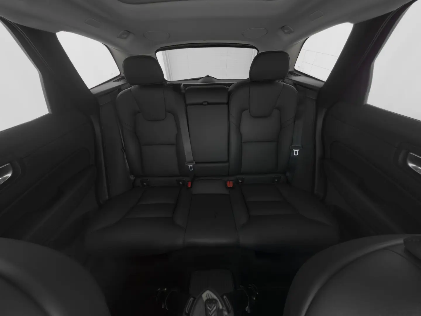 XC60 T6 Recharge Plus Dark 19