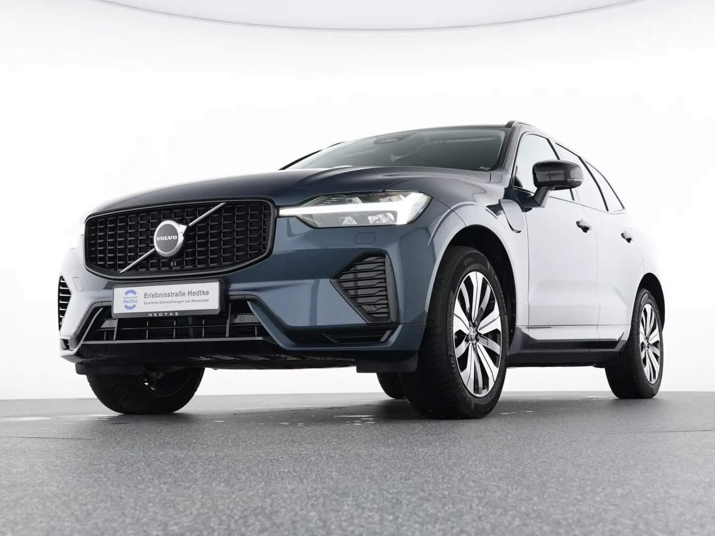 XC60 T6 Recharge Plus Dark 19