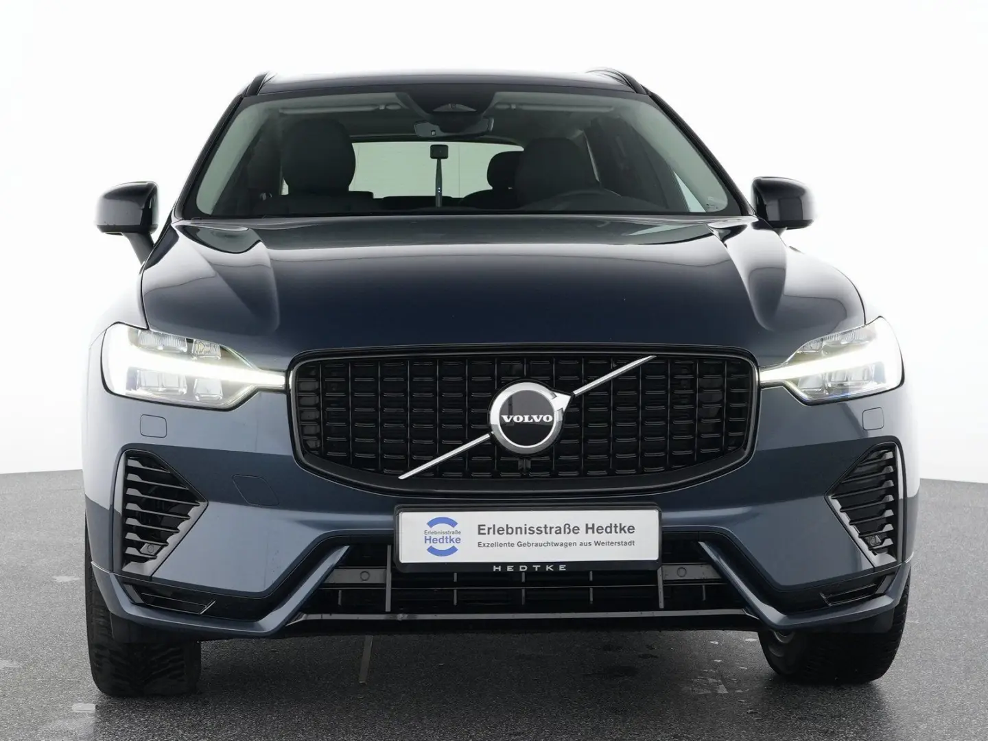 XC60 T6 Recharge Plus Dark 19