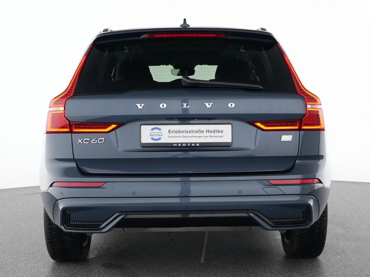 XC60 T6 Recharge Plus Dark 19