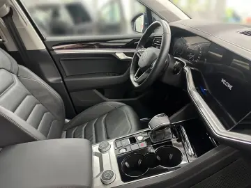 Touareg 3.0 TSI eHyprid Elegance 4Motion Navi St