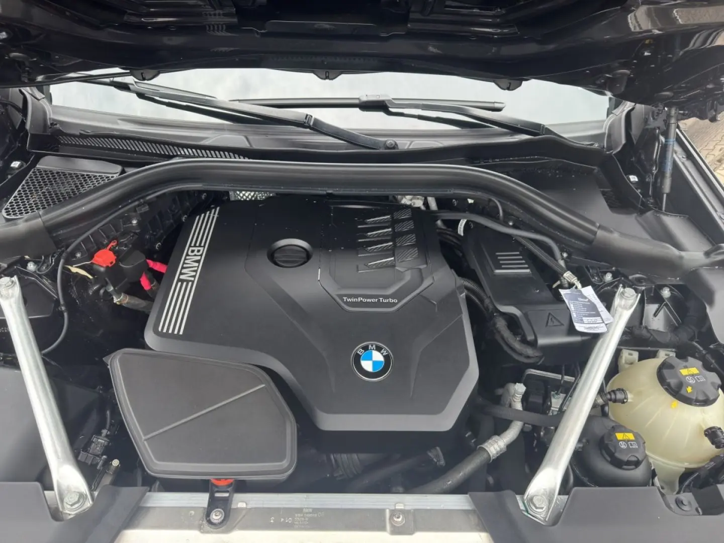 X4 xDrive30i xLine AdapLED HUD AHK GSD Standheiz