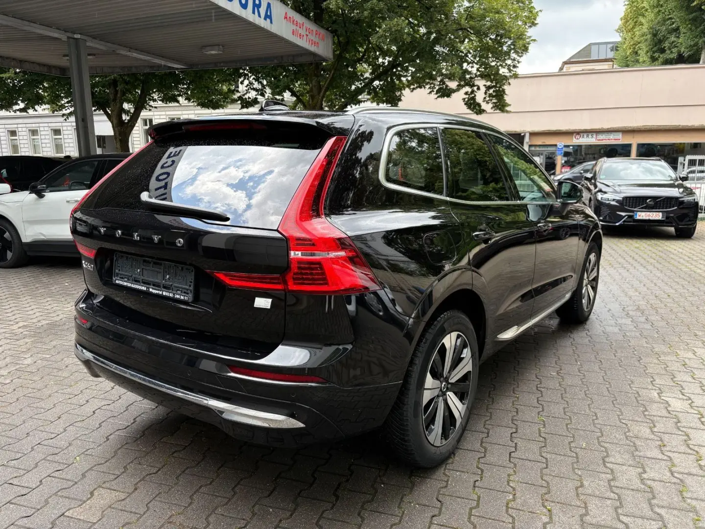 XC60 T6 AWD Plus Bright Pano,St-Heiz,H&K,Kamera