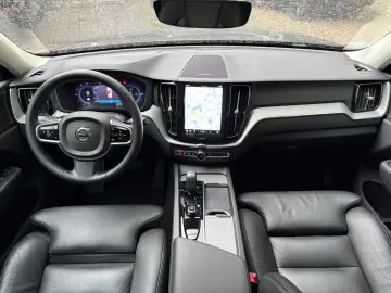 XC60 T6 AWD Plus Bright Pano,St-Heiz,H&K,Kamera