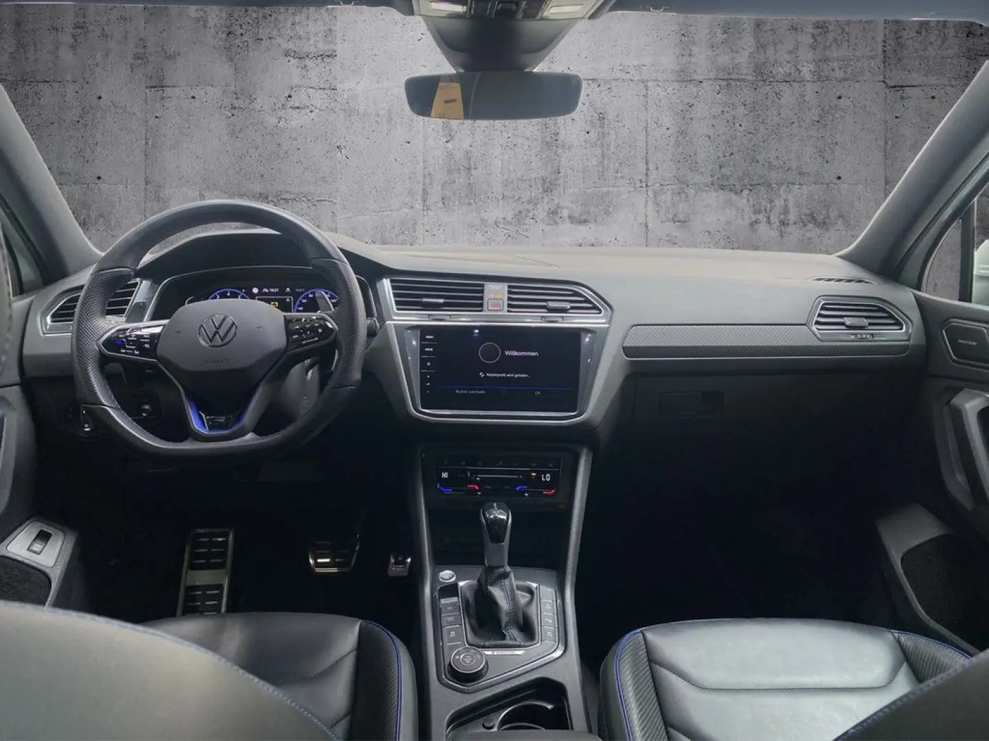 Tiguan R 2.0 TSI DSG 4 Motion Matrix+AHK+Pano+Le