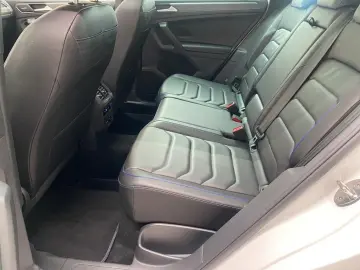 Tiguan R 2.0 TSI DSG 4 Motion Matrix+AHK+Pano+Le