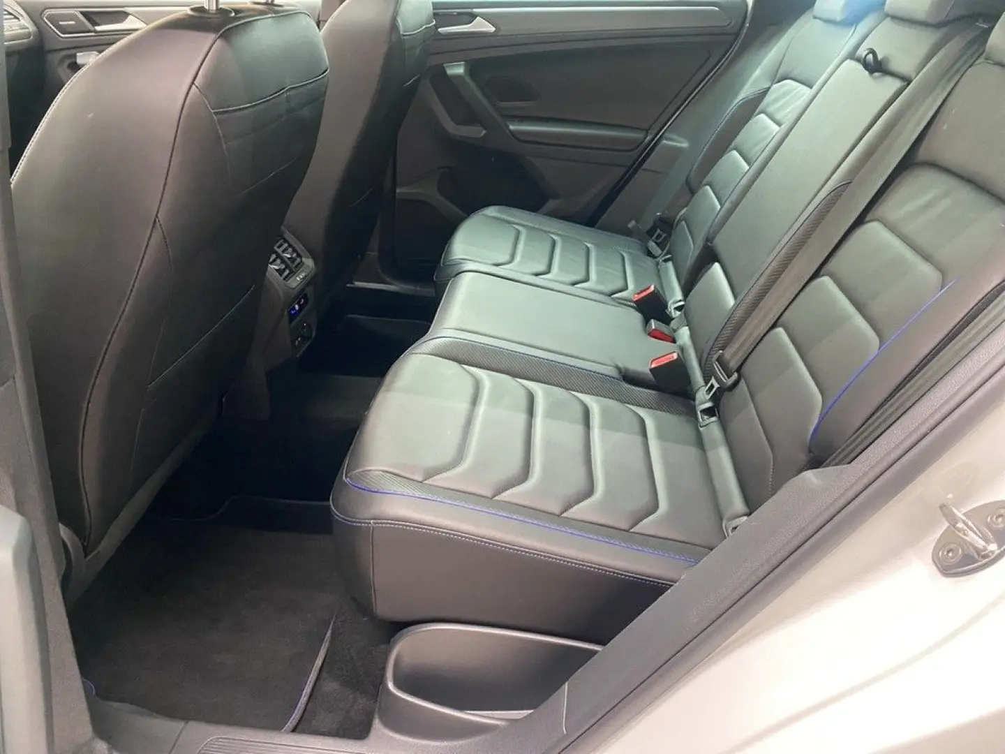 Tiguan R 2.0 TSI DSG 4 Motion Matrix+AHK+Pano+Le