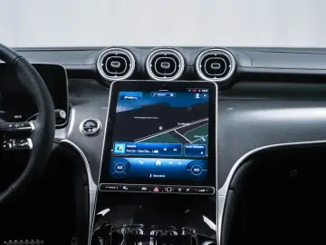 GLC 300 d 4M AMG Pano*MEMORY*Airmatic*AHK*19