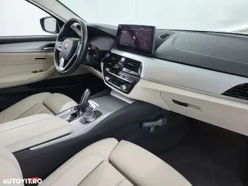 BMW Seria 5 520i