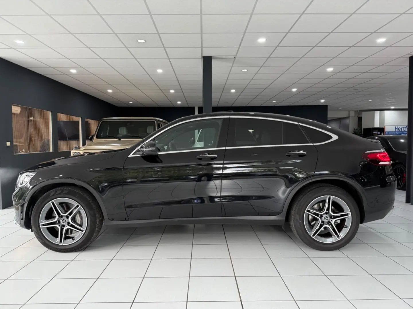 GLC 300d 4M Coupe*AMG*DISTRONIC*360*AHK*KEYLESS*