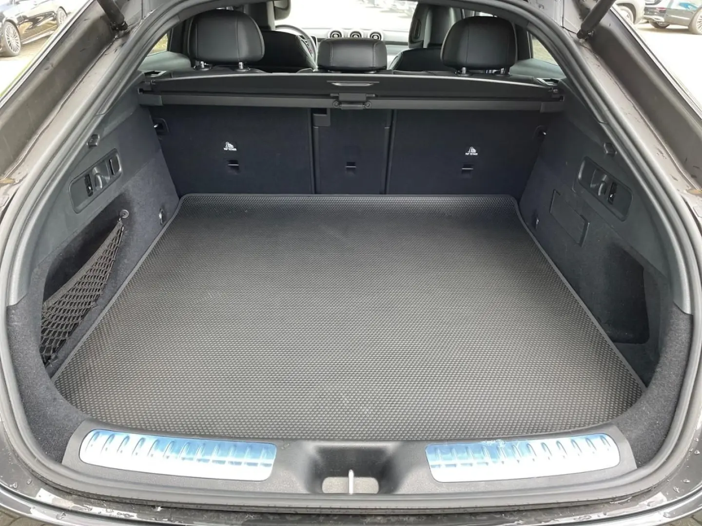 GLC 200 4M Coupé AVANTGARDE-ADVANCED+LENKRADHZG