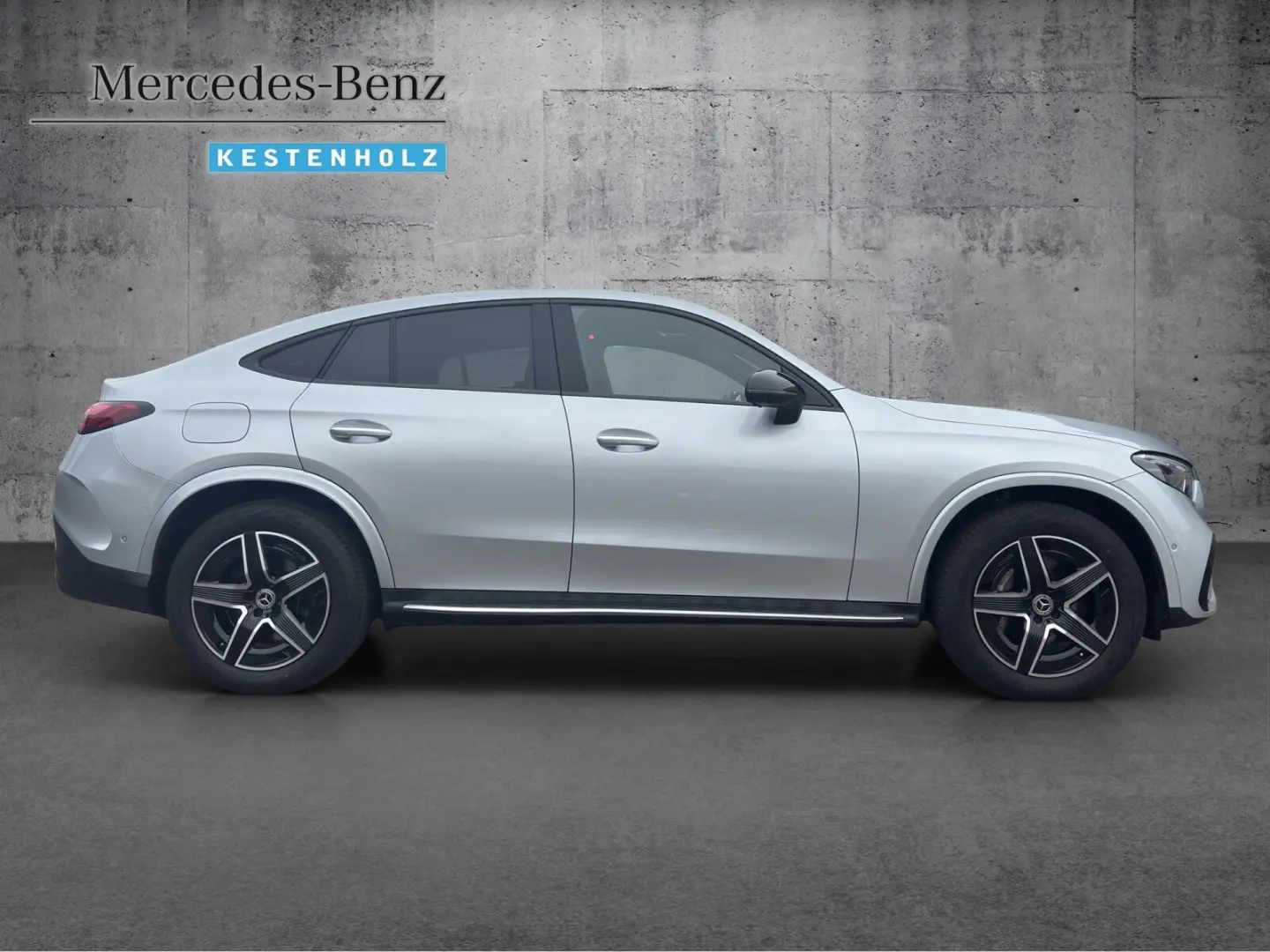 GLC 450 d 4M AMG+AIRM+NIGHT+AHK+DISTRO+PANO+BURM