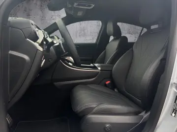 GLC 450 d 4M AMG+AIRM+NIGHT+AHK+DISTRO+PANO+BURM