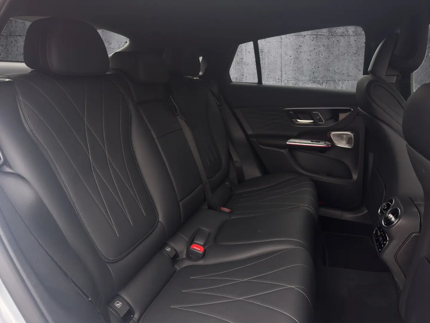 GLC 450 d 4M AMG+AIRM+NIGHT+AHK+DISTRO+PANO+BURM