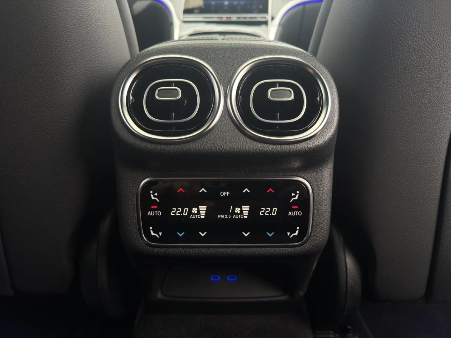 GLC 450 d 4M AMG+AIRM+NIGHT+AHK+DISTRO+PANO+BURM