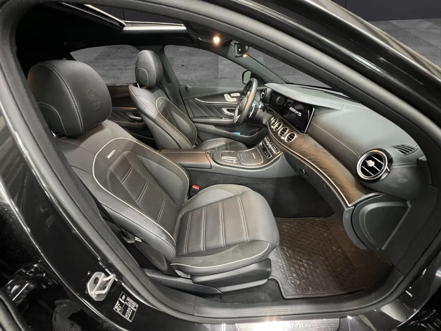 E 63 S AMG 4M+ /BURM/PERF.-ABGAS/360°/GARANTIE/