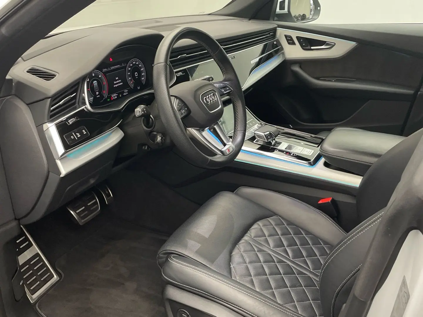 Q8 50 TDI quattro S line Matrix Pano Standh. B&O