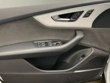 Q8 50 TDI quattro S line Matrix Pano Standh. B&O