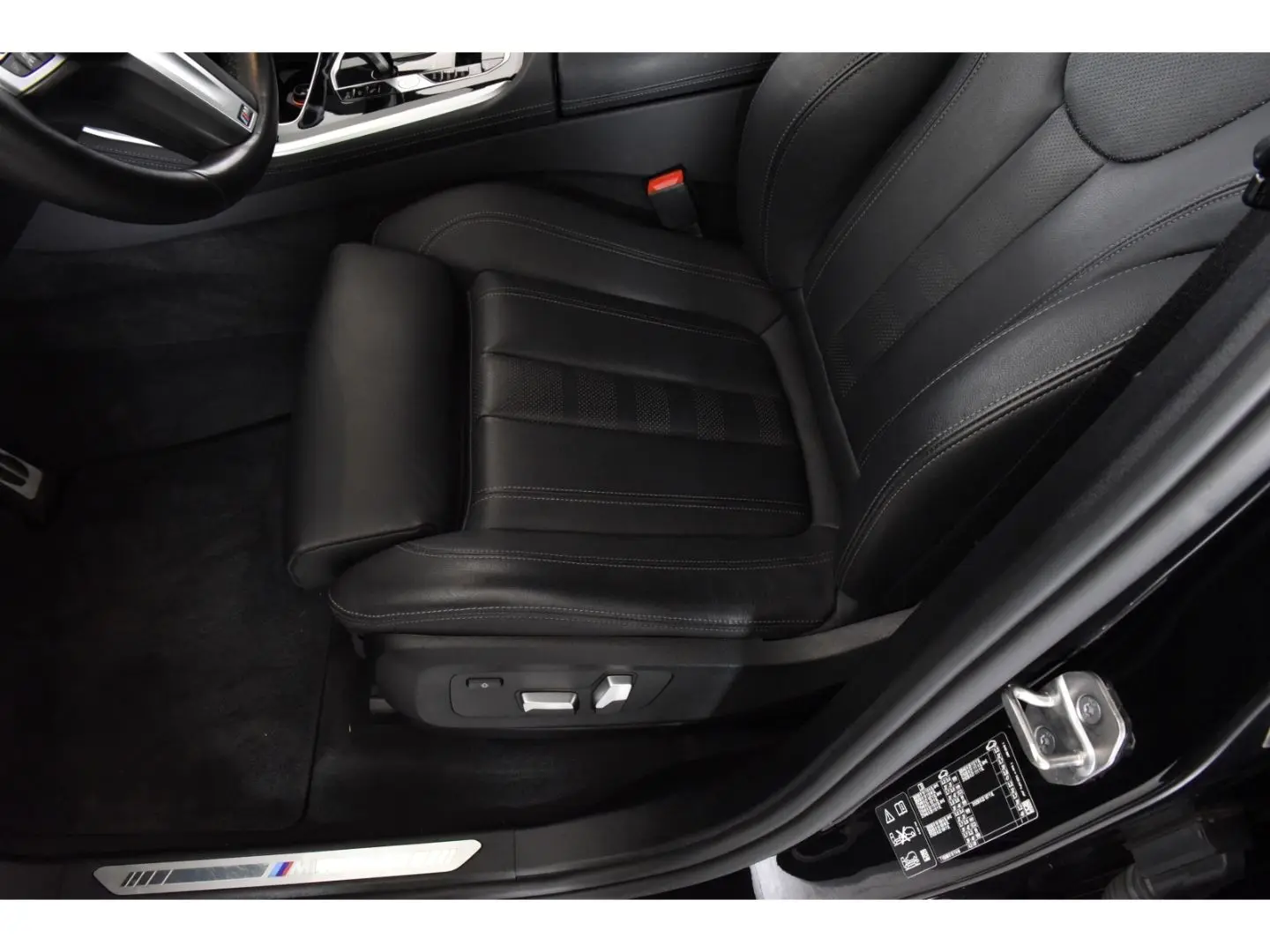 X5 xDrive 30d M Sport Soft Close Akustikverglasu