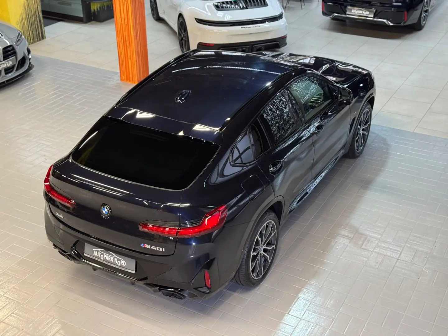 X4 M40i~STANDHEIZUNG~LASER~KAMERA~HEAD-UP