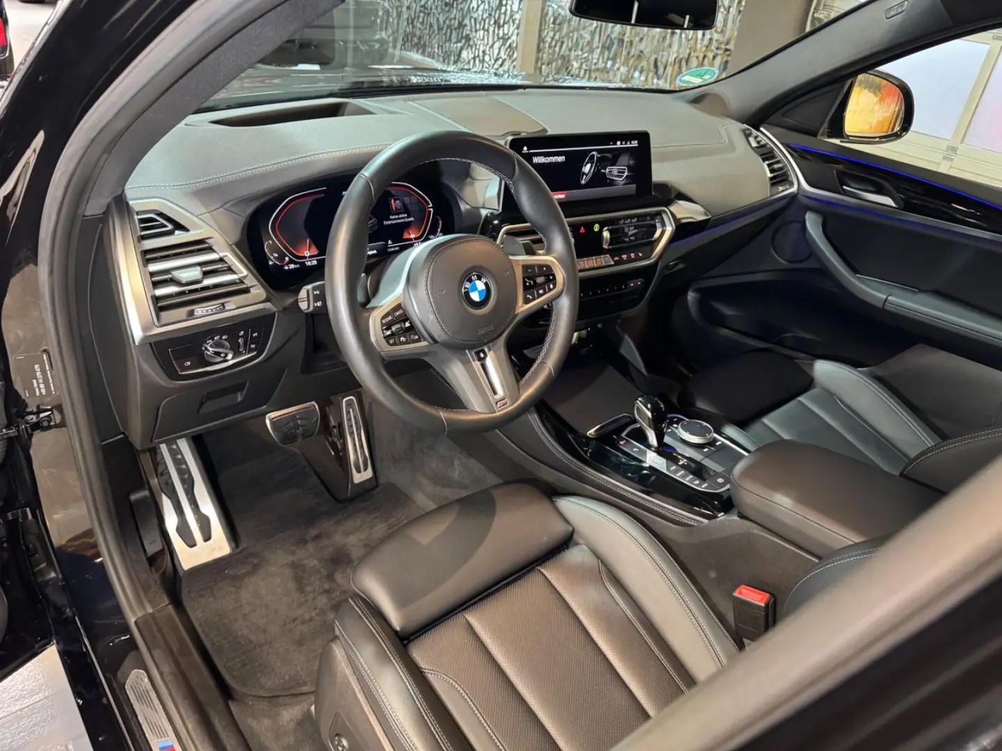 X4 M40i~STANDHEIZUNG~LASER~KAMERA~HEAD-UP