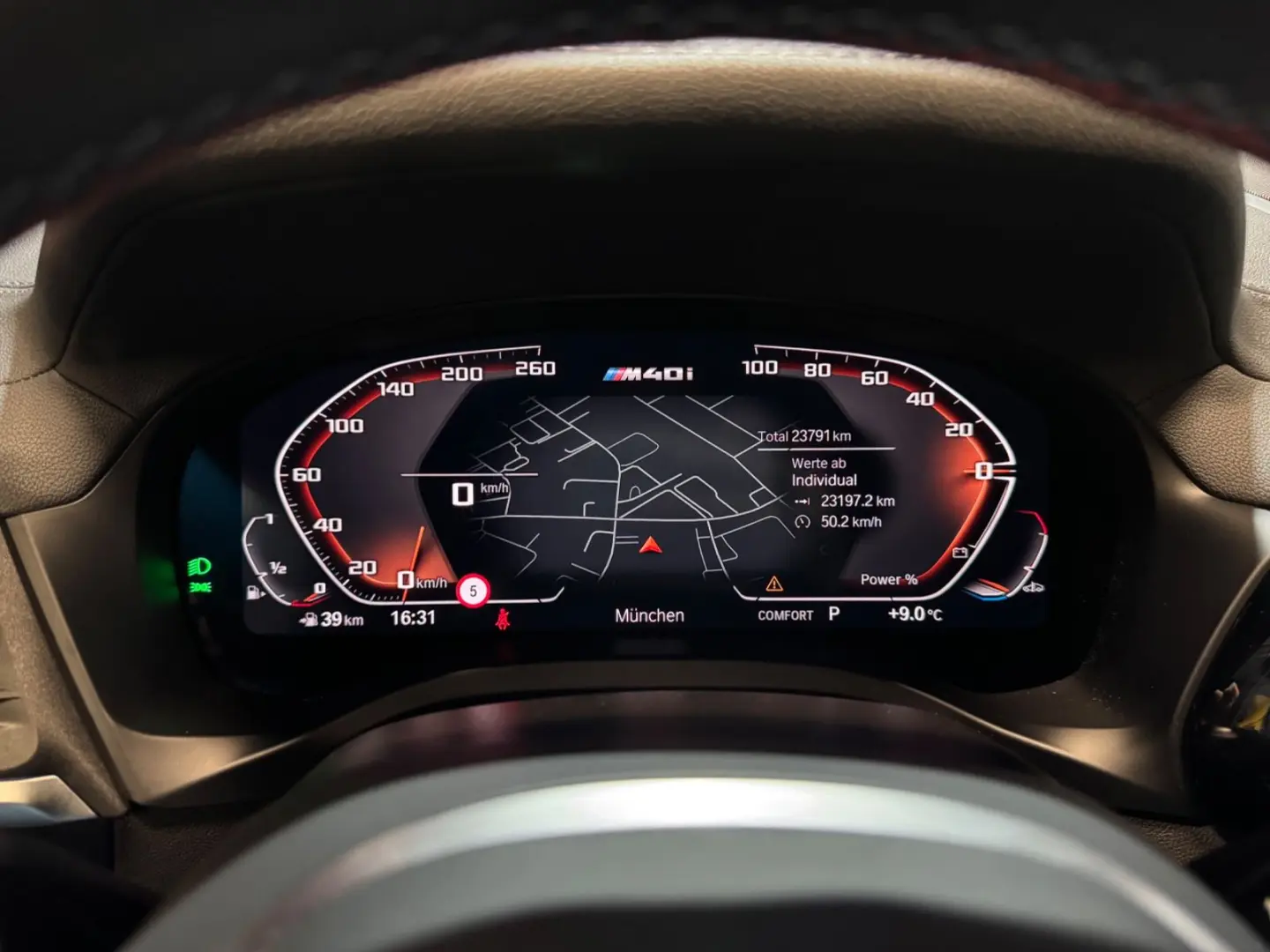 X4 M40i~STANDHEIZUNG~LASER~KAMERA~HEAD-UP