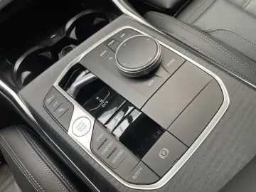 M340d Lim. xDrive 360° STHZ LRHZ KZU HuD 3-Z